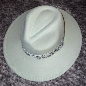 Women’s Hat